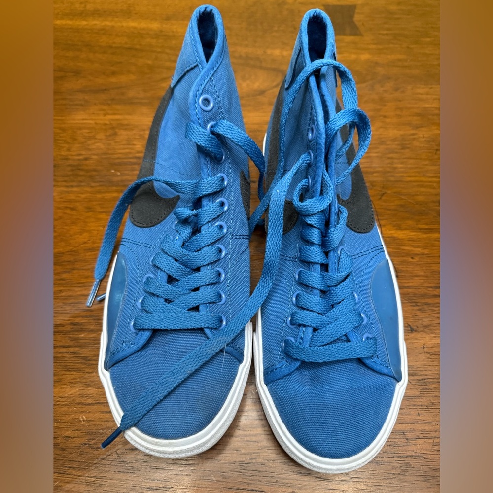 Nike Blazer Blue and Black Athletic Shoes